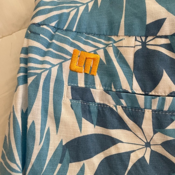 Loudmouth ladies. Great skirt for any event size 8. Excellent condition. - Picture 4 of 5